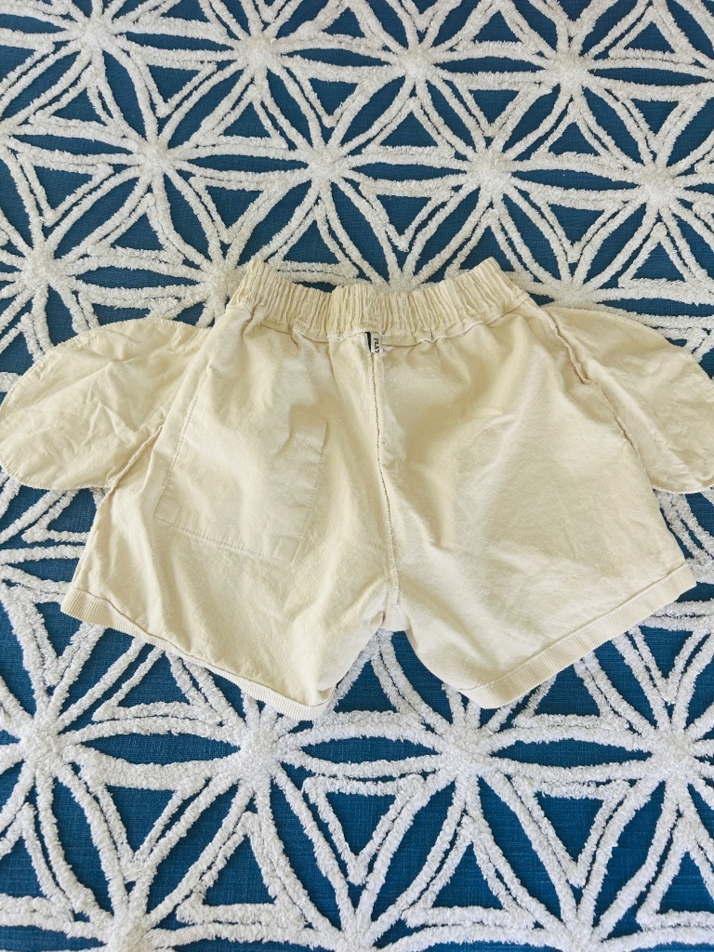 Cream corduroy shorts - Picture 6 of 9